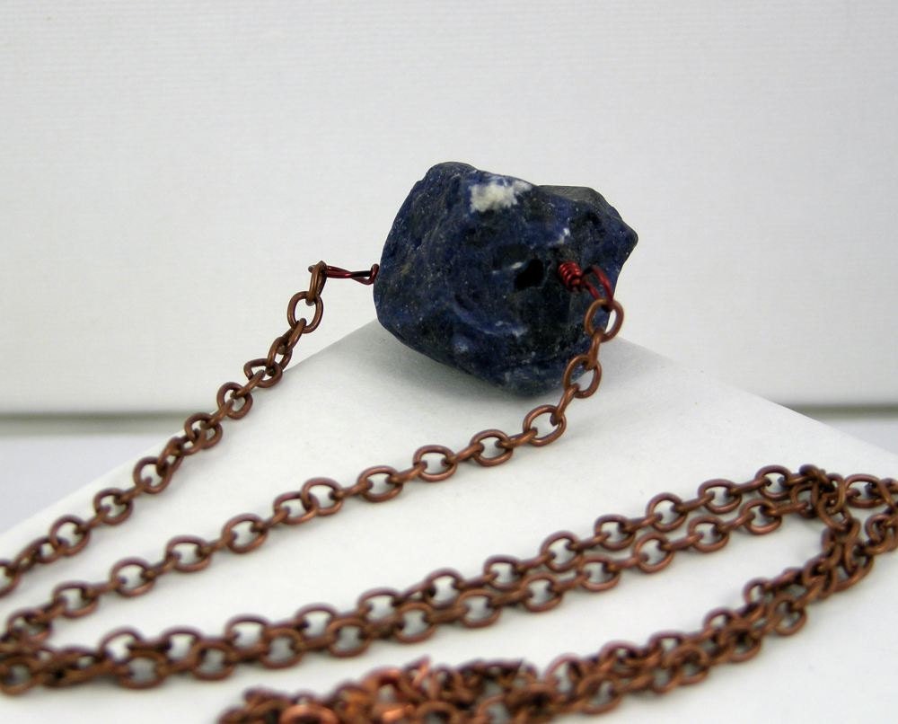 Necklace sodalite unisex blue healing stone rough raw statement modern minimalist lightweight aluminium copper tone free shipping