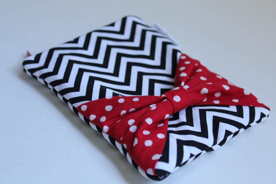 small zipper pouch -- chevron & bows