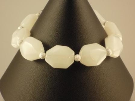Faceted White Glass and Stardust Bead Bracelet