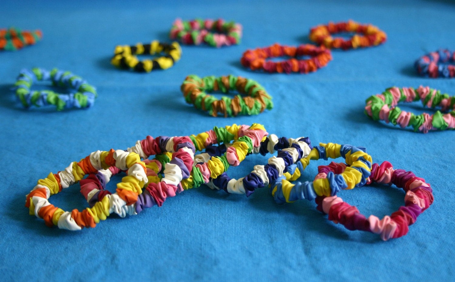 Balloony Bands Balloon Bracelets Set of 5 by artwithatwist on Etsy