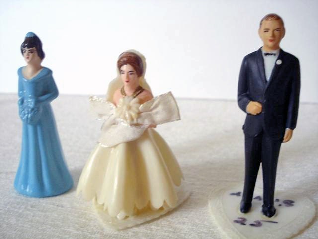 Vintage Bride Groom & Maid of Honor Cake Topper - Brown Hair - Big Gown Bow - 1950 - Set of 3
