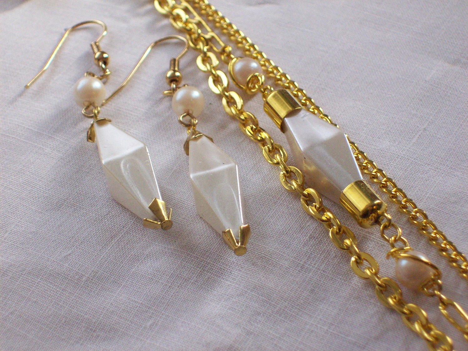 Vintage Gold Tone Demi Parure Necklace and Pierced Dangle Earrings Lucite Plastic Beads New Old Stock NOS