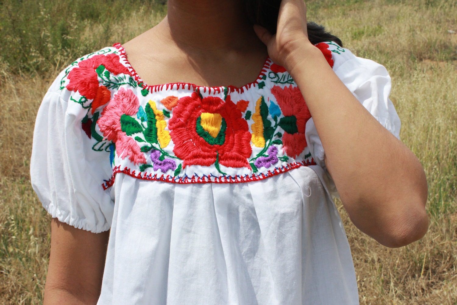 Cinco De Mayo Rose Hand Embroidered Vintage Mexican Peasant Blouse