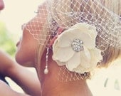 Ivory Bridal Hair flower / rhinestone flower vintage style rhinestone center ivory champagne flower hair clip / FLORENTINE