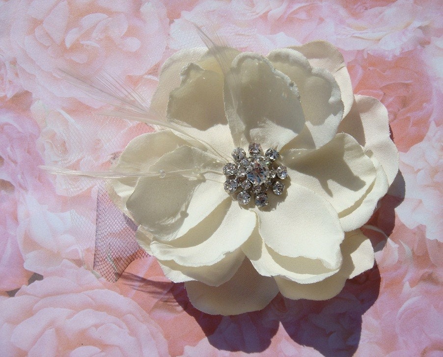 Elegant Ivory - Rhinestone, silk tulle, feathers, pure ivory bridal flower hair clip - pin comb headband veil