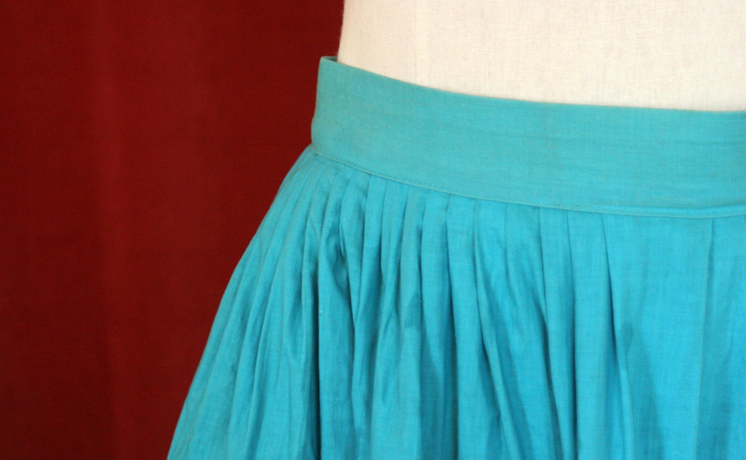 Fifties Turquoise Ric Rac Trimmed Mexican Peasant Skirt SIze SMALL to MEDIUM