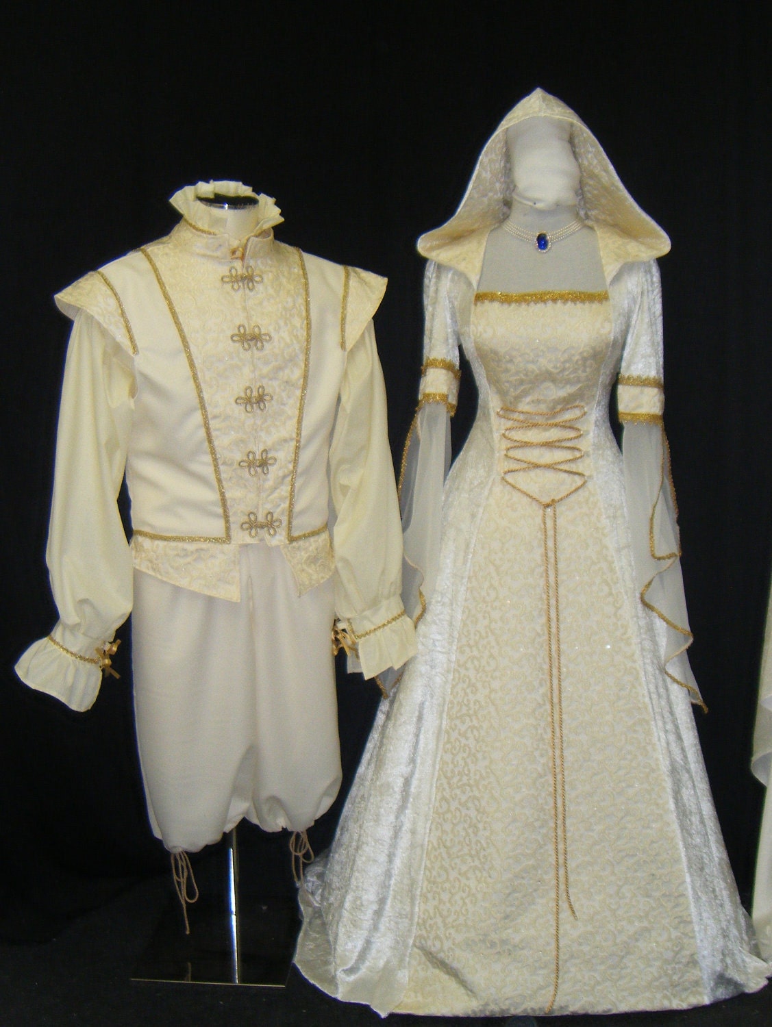 renaissance wedding dresses