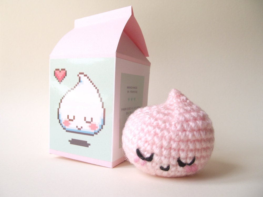 Strawberry scented crocheted Gwenn