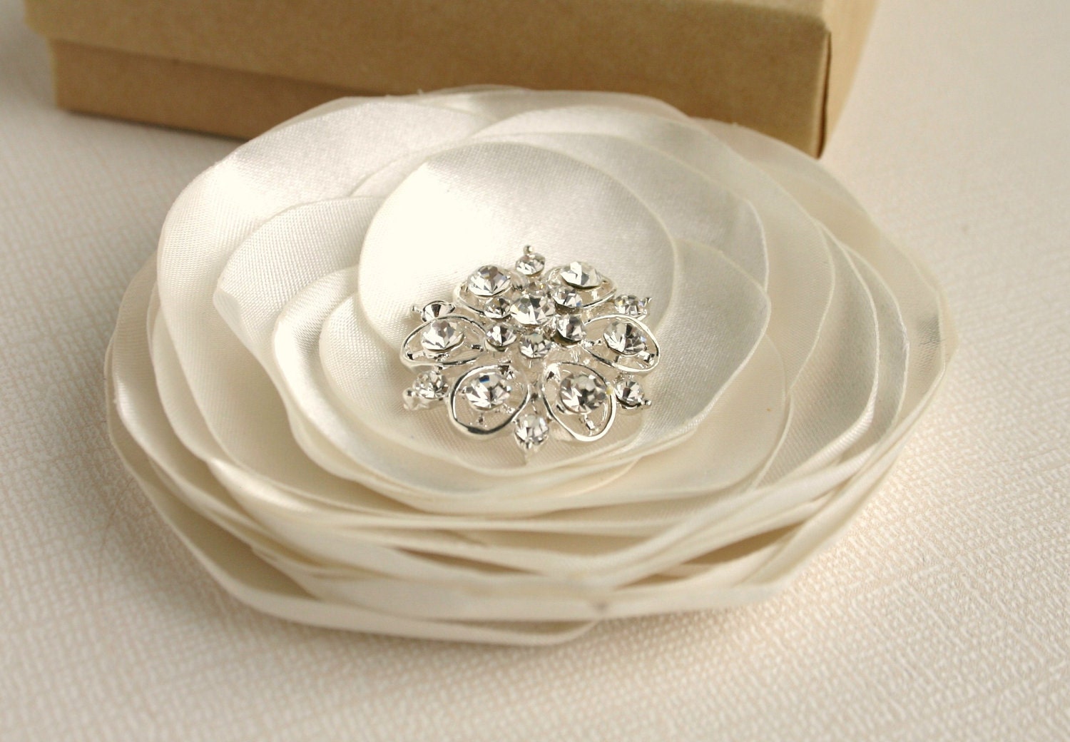 Bridal Hair Accessory - Ivory Flower Hair Clip - Wedding Hair Facinator - Bridal Hair Piece