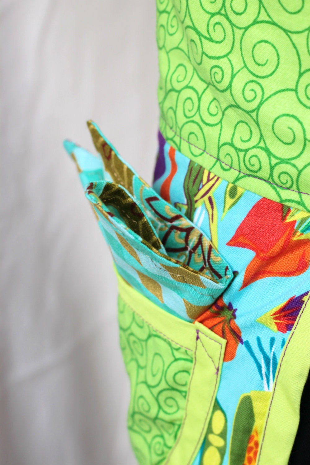 Spring Garden Grass Green Half Demi Half Apron