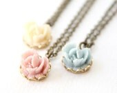 La petite Rose Necklace