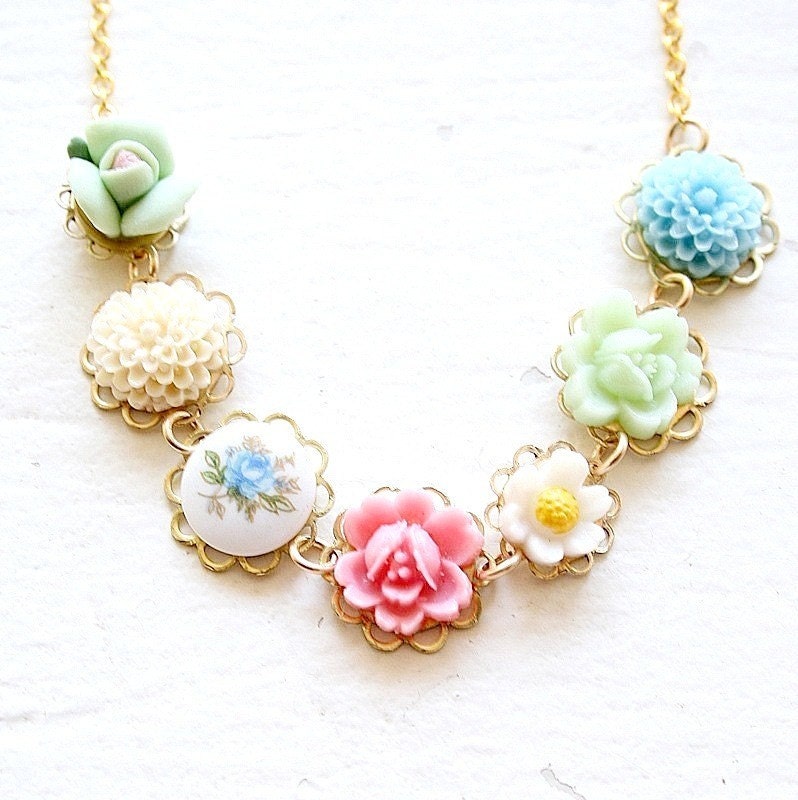 Vintage Rose Necklace