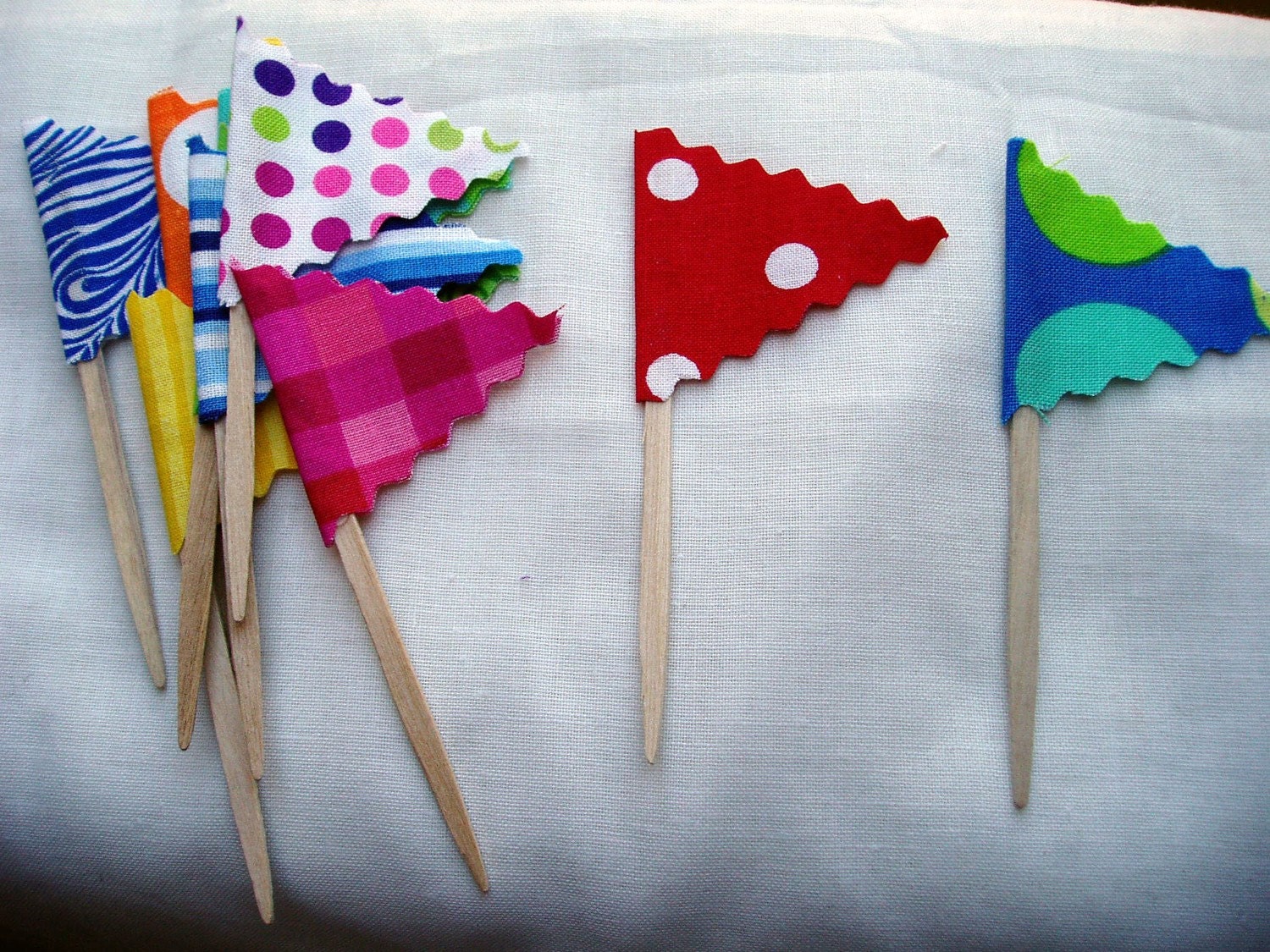 Cupcake Toppers Circus Flags 36 Count Il_570xn
