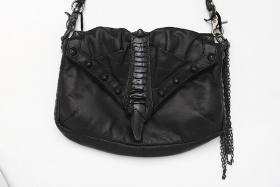 Black Claw Clutch