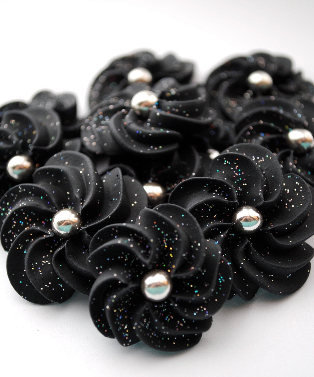 Sparkling Black Royal Icing Flowers-  Modern style with 6mm Silver dragee center (24) - cupcakesbychristy