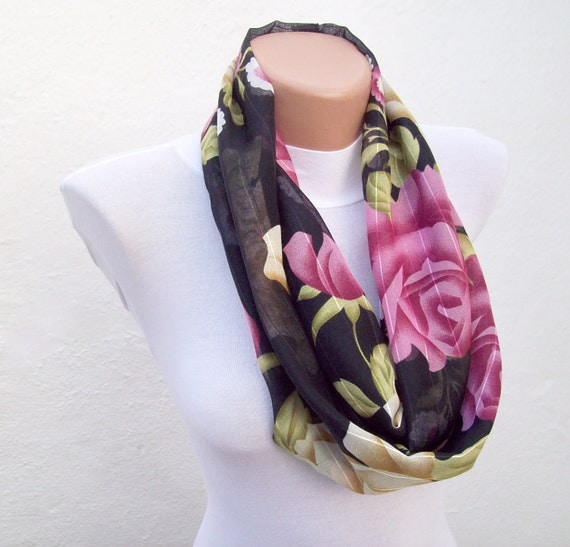 infinity scarf Loop scarf Neckwarmer Necklace scarf Fabric scarf black pink cream