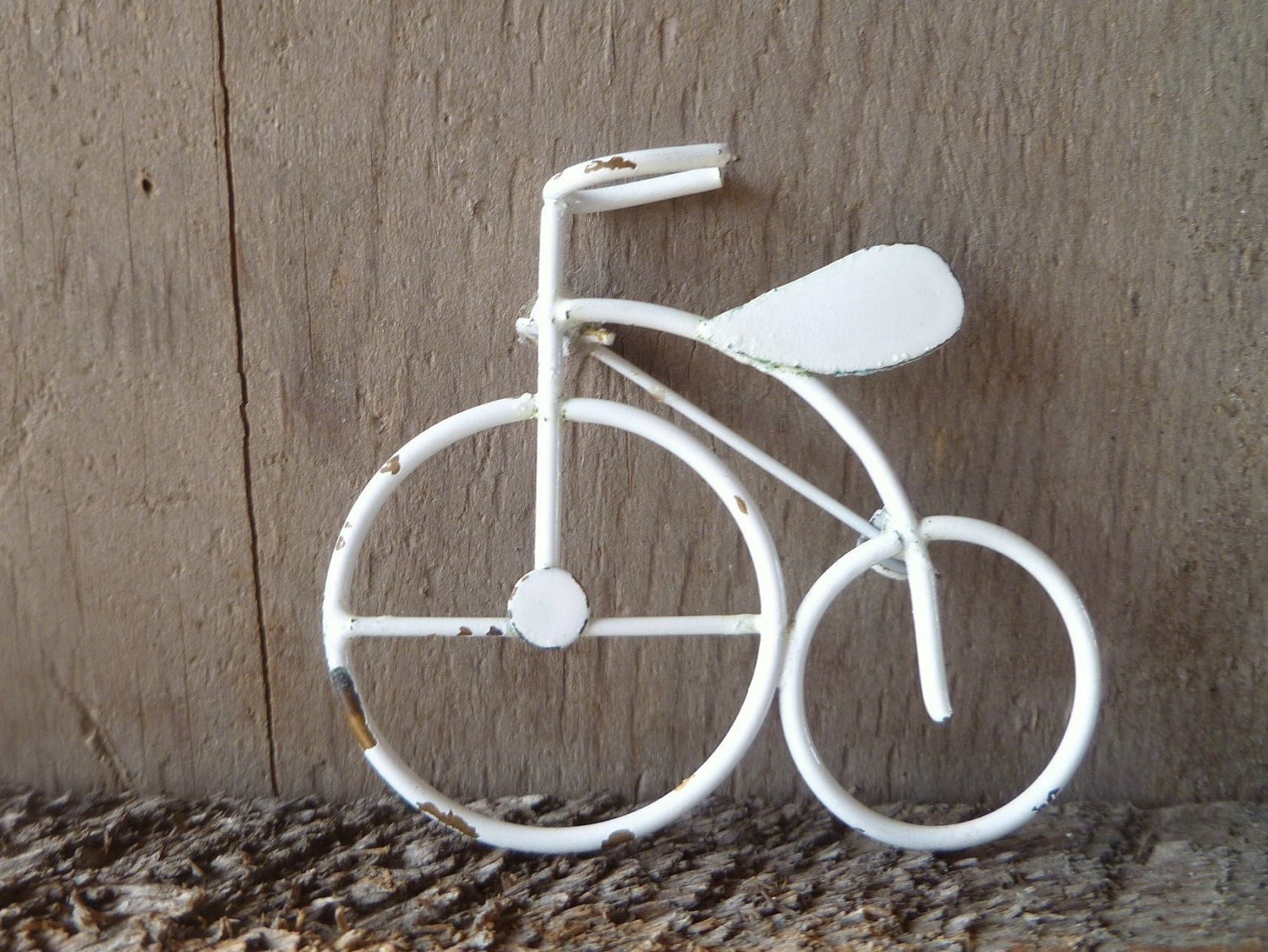bicycle brooch // penny farthing big wheel metal brooch in white chippy paint