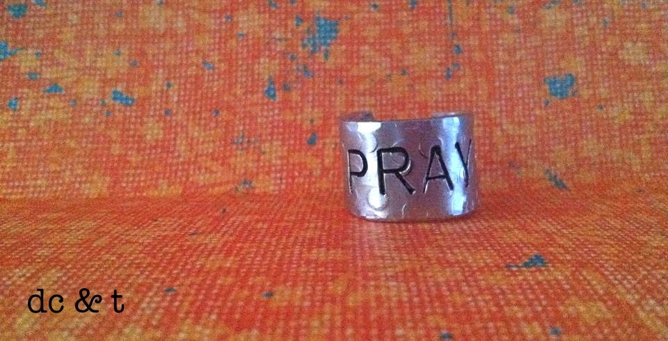 NEW-dc&t Finger Art Collection.....Hand Stamped Single Word/Name Ring