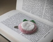 Pink Flower . Felt Flower Hair Clip . bubblegum pink . felt flower . flower hair clip . flower . summer garden .