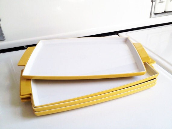 Set of Four Olympian Golden Yellow and White Snack Trays