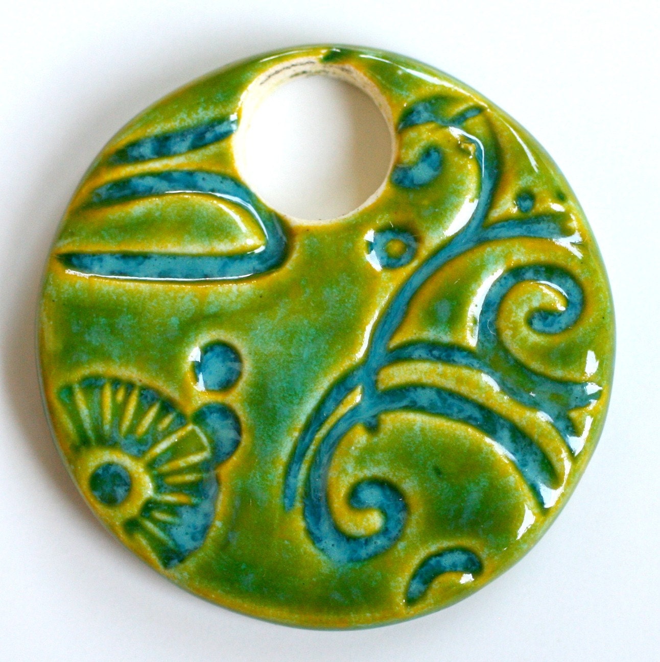 Handmade Artisan Ceramic Pendant in Grass Green GRAGRP10