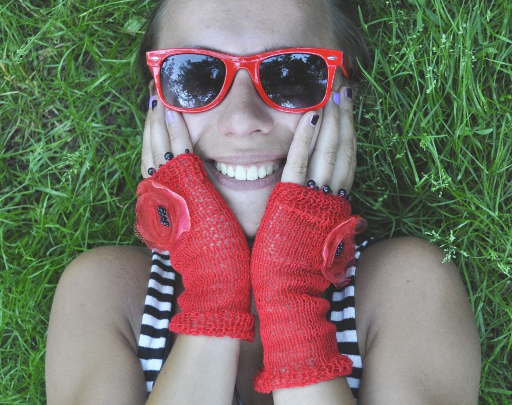 Joy --   Poppy Cotton Mittens-  fashion accessories - women fingerless - cotton yarn - sprin summer fashion