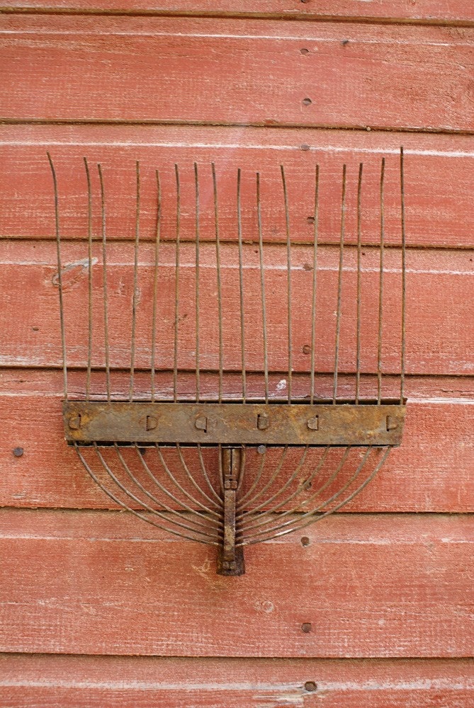 Antique Metal Lawn Rake by littleredshanty on Etsy