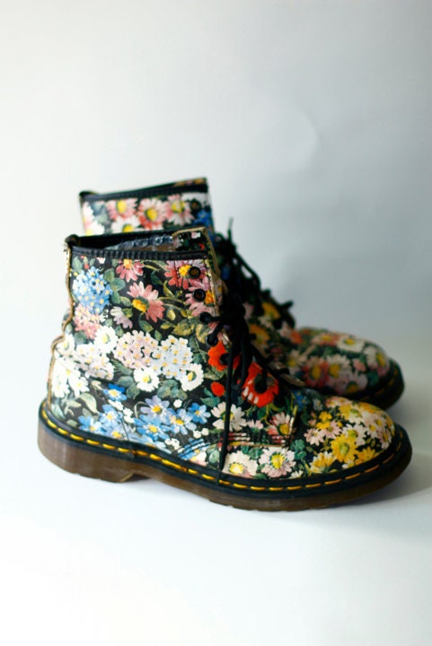 Vintage 90s Dr Doc Martens Floral Flower Grunge Boots