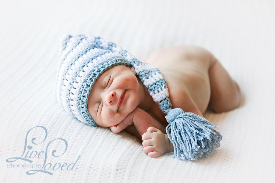 Download PDF crochet pattern 013 - Elf long tail hat with tassel or pompom - Multiple sizes from newborn through age 4