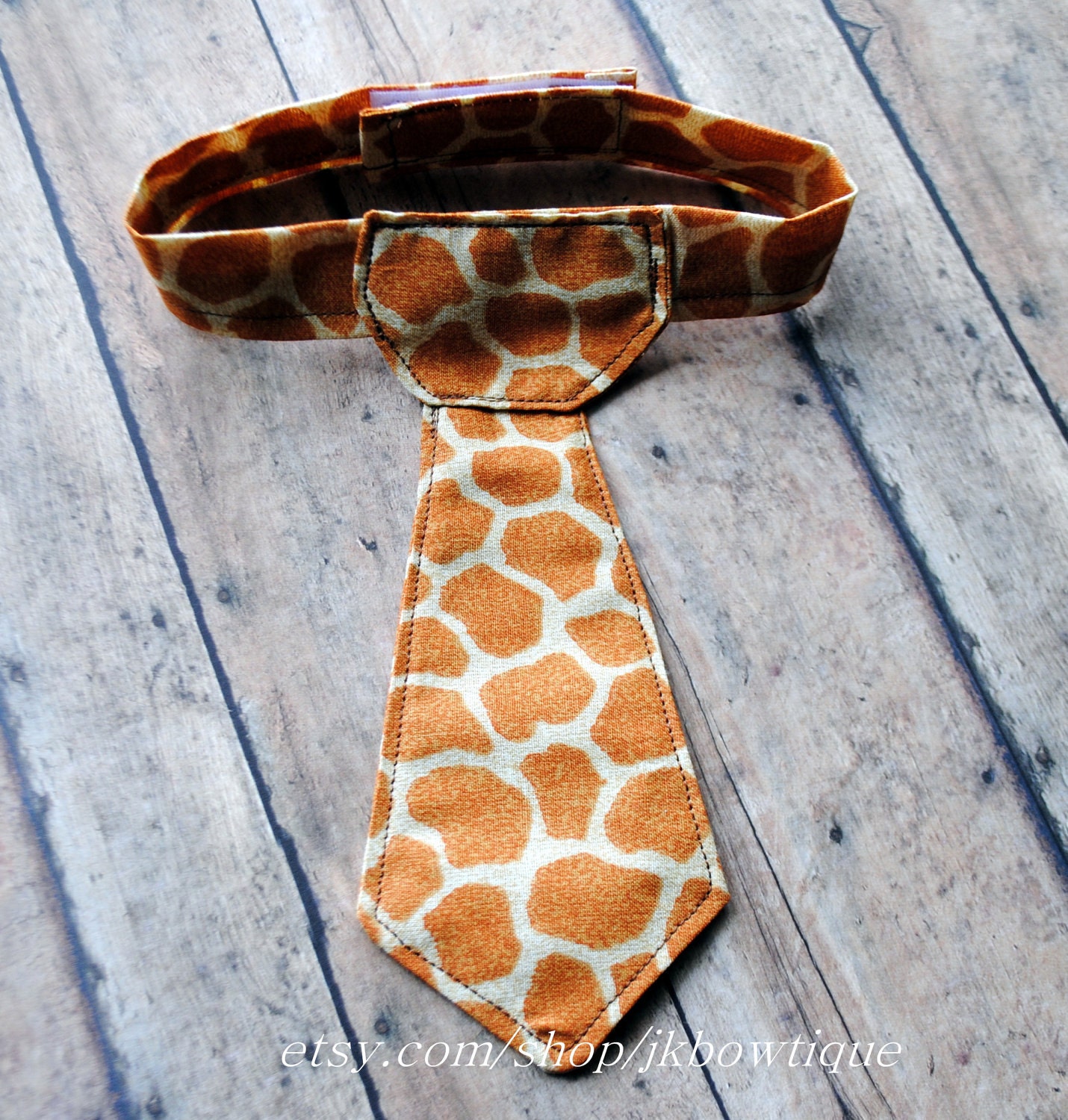 Baby BOY fabric neck tie - Great for photo props - Giraffe
