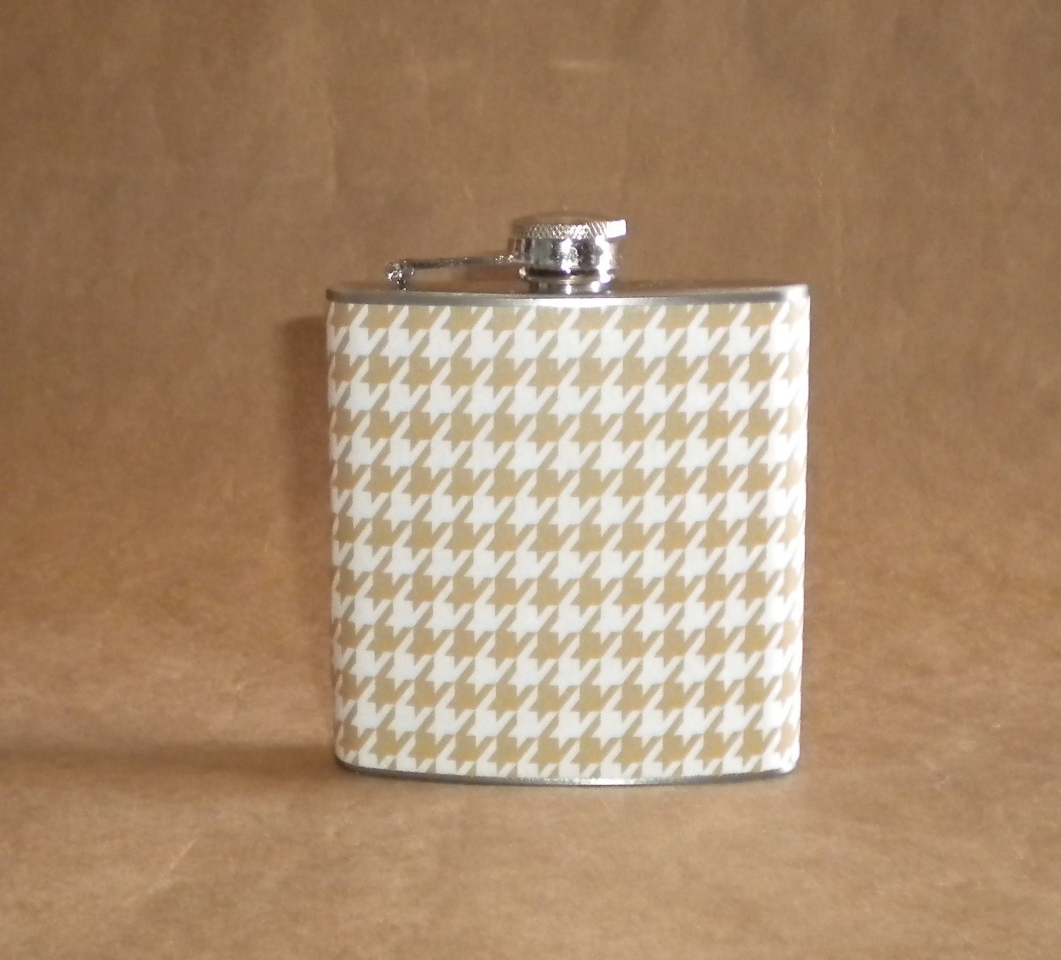 Taupe and White Houndstooth Print 6 ounce Stainless Steel Girl Gift Flask