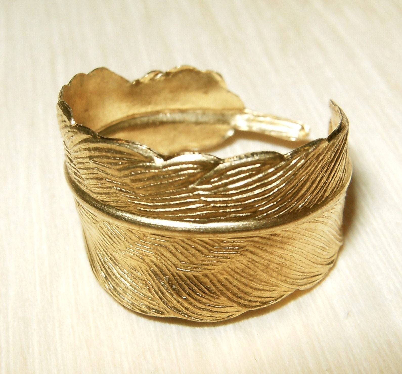 Small Golden Feather Ring Adjustable