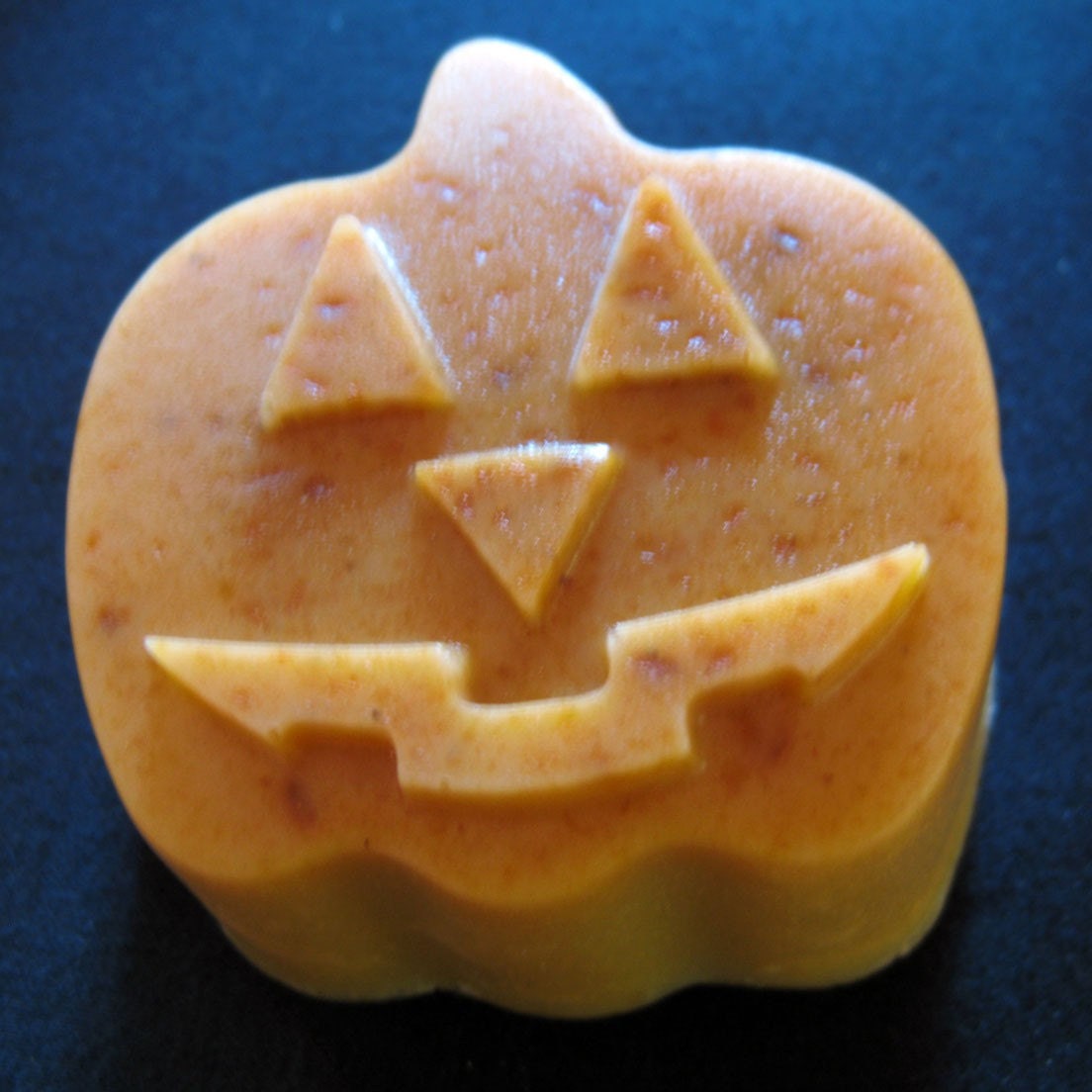 BATH O LANTERN - JACK O LANTERN Soap - made with REAL PUMPKIN and SHEA BUTTER - VEGAN