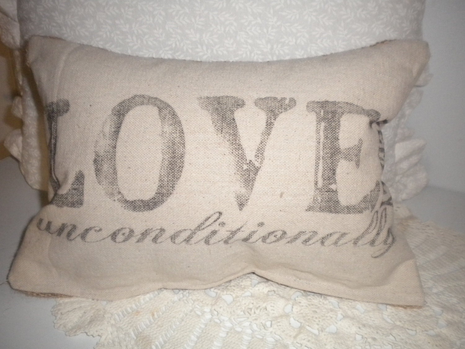 Love Pillowette