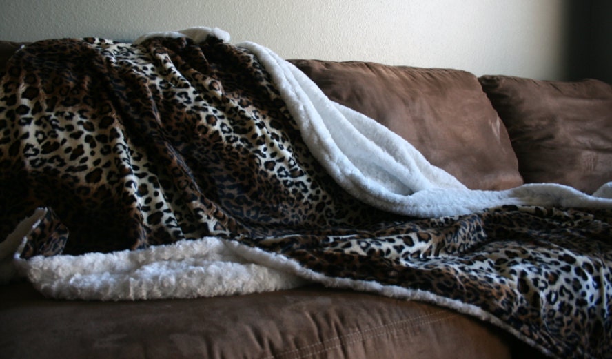 XL White Swirl Minky & Leopard Faux Fur Blanket