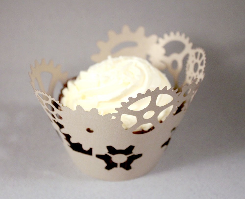 12 clockwork cupcake wrappers (pearlescent gold paper)