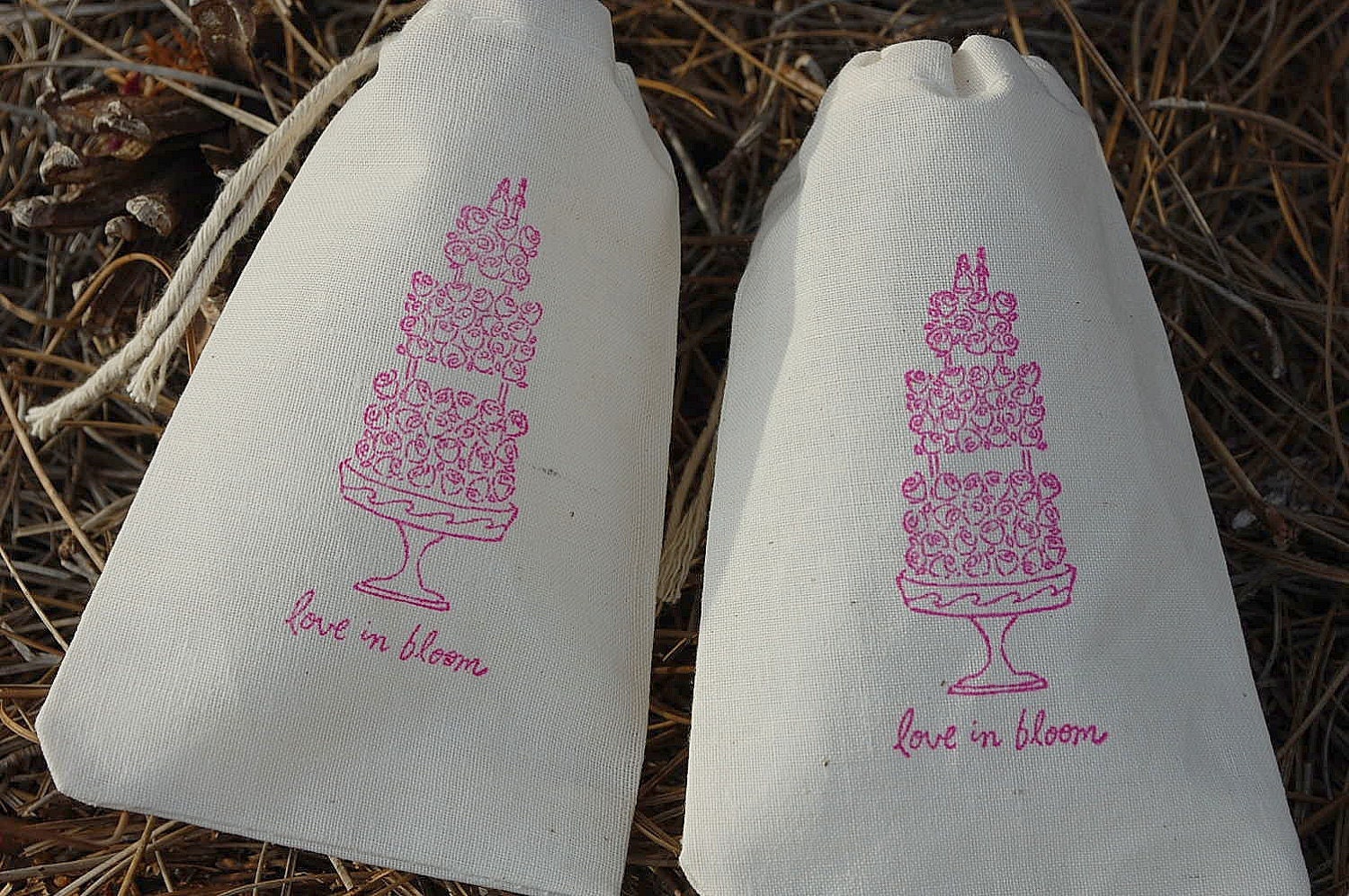 50 Pink love in bloom Wedding Cake Organic Muslin Cotton Favor Gift Bags - Great for Weddings, Parties, Jewelry and more 3x5 Il_570xn