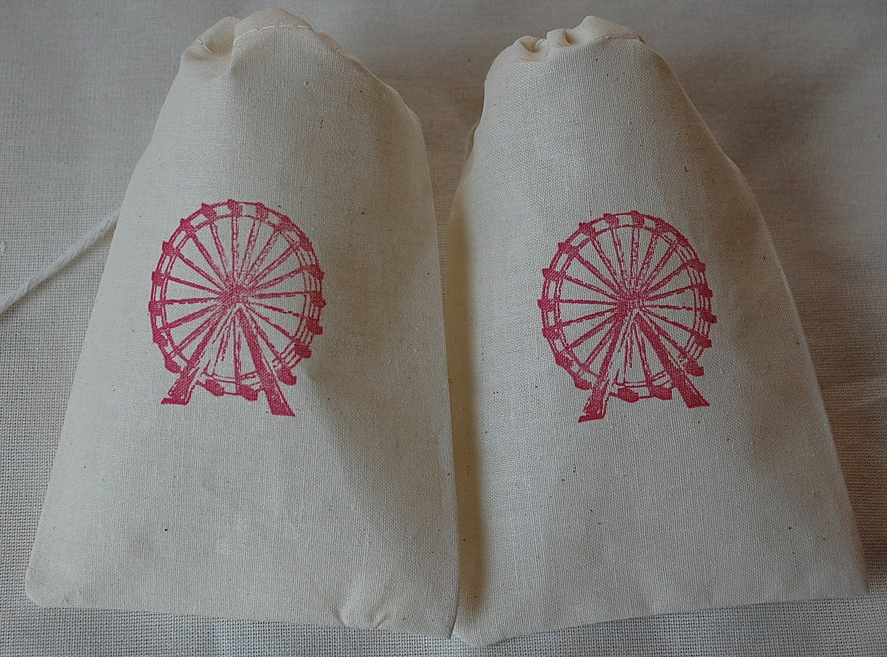 10 Red Circus Ferris Wheel Party Organic Muslin Cotton Favor Gift Bags - You choose the ink color - 4x6 inch Il_570xn