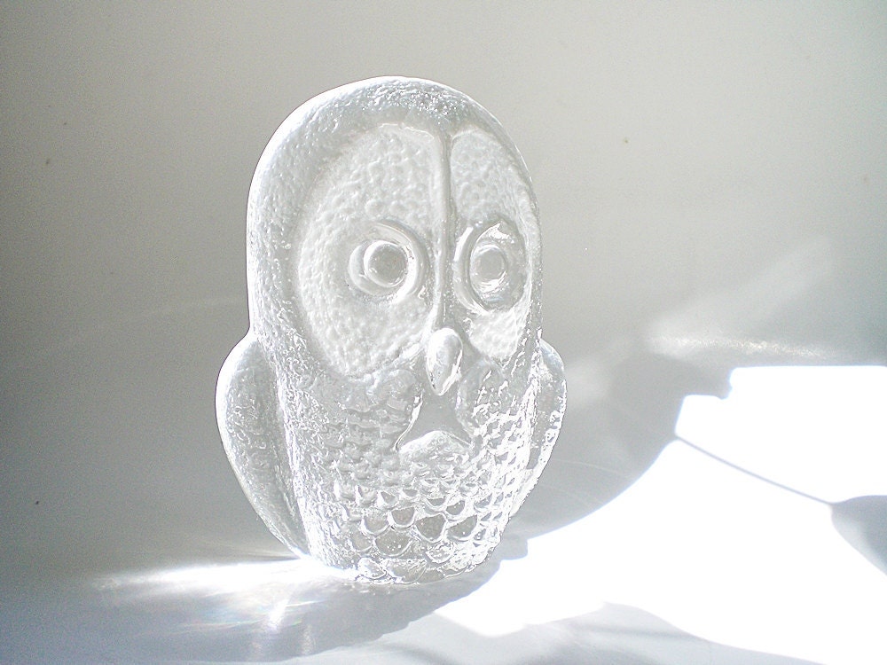 Art Glass Owl, signed Kosta Boda Crystal Figurine, Mid Century Collectible Gift