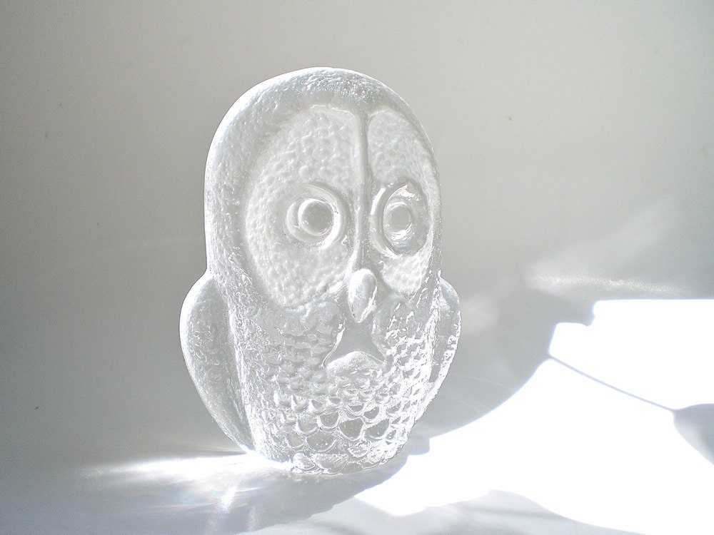 Art Glass Owl, signed Kosta Boda Crystal Figurine, Mid Century Collectible Gift