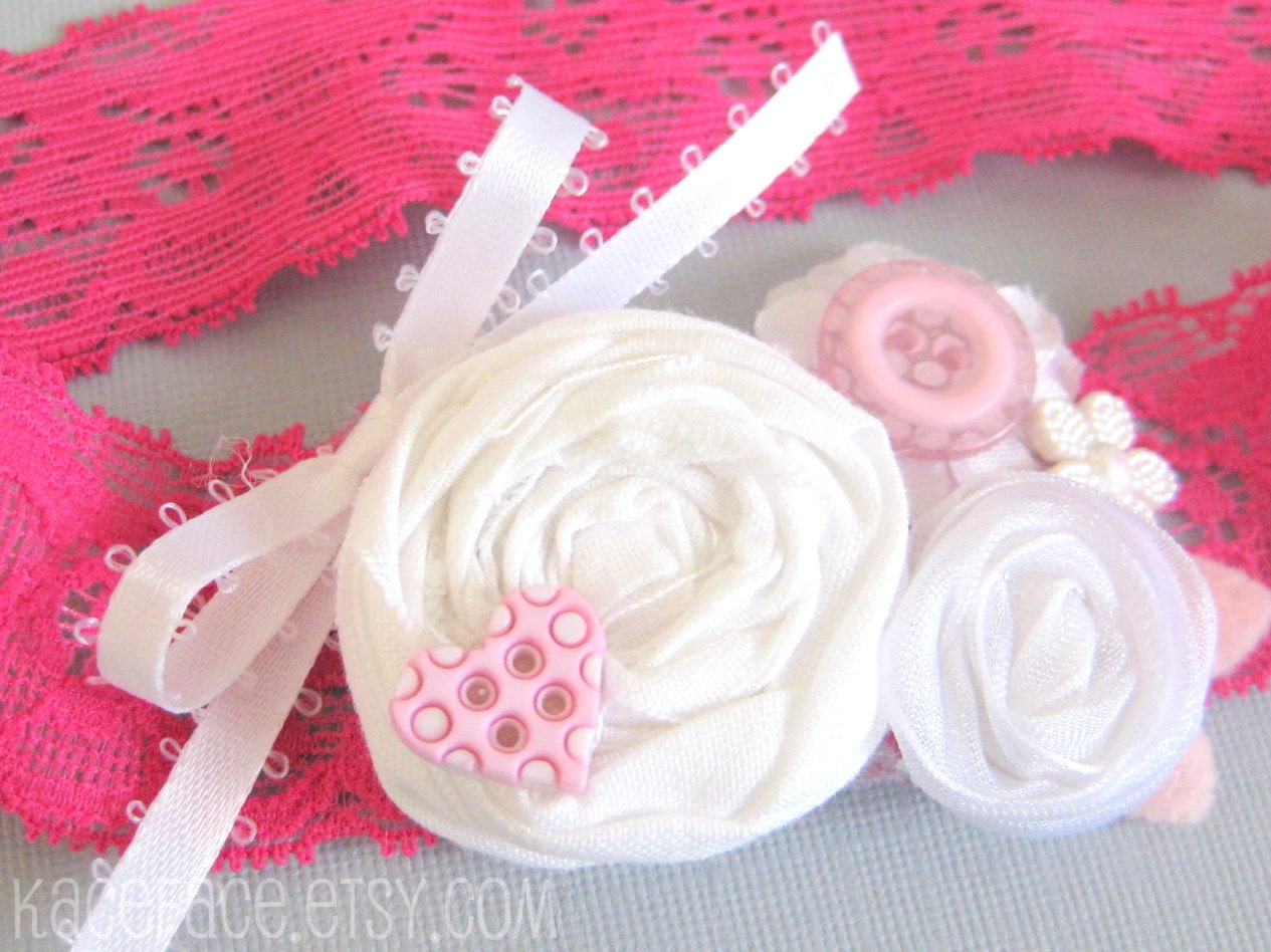 Stretch Lace Headband - bright pink / white - rosette cluster