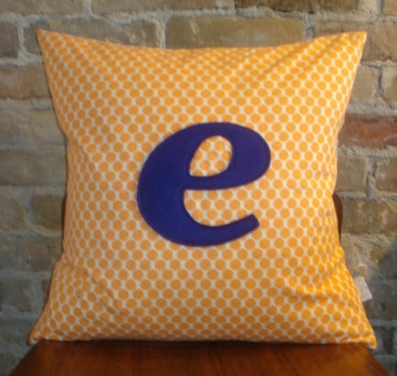 e monogrammed pillow case 20x20, any letter/colour available