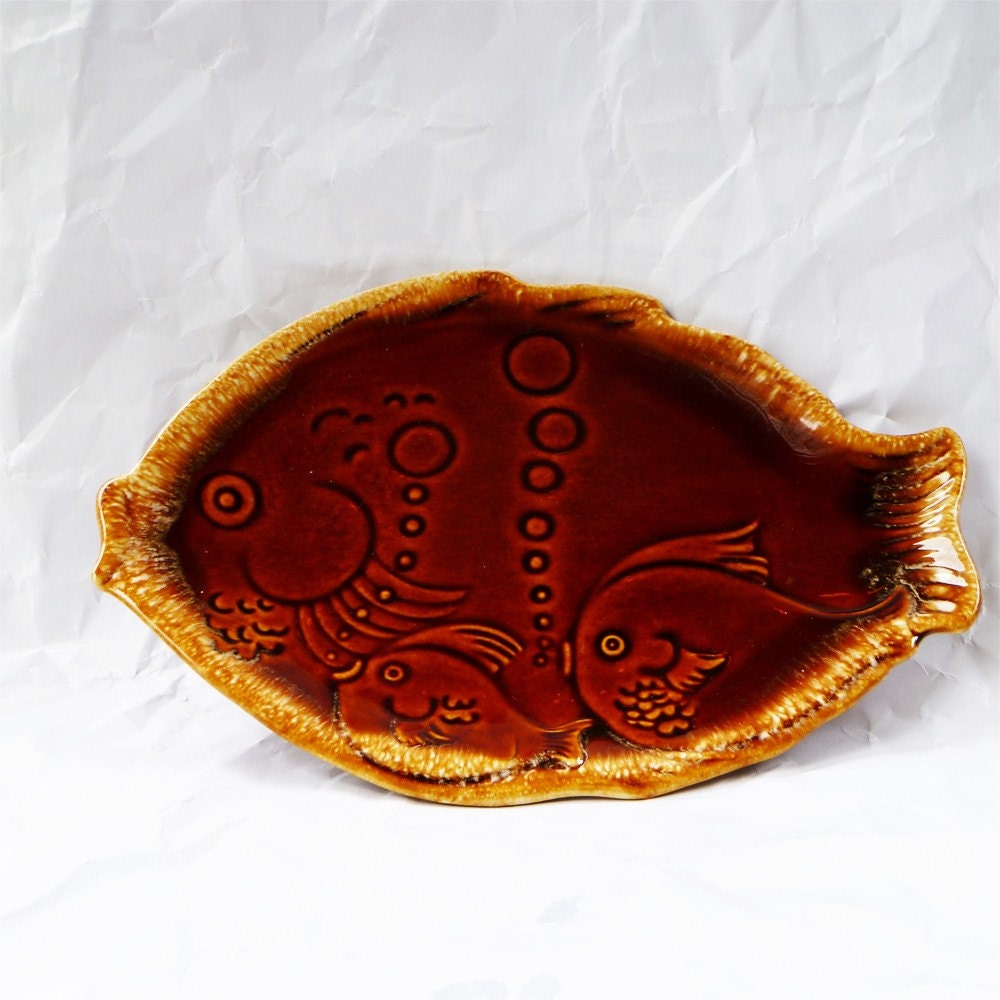 Hull Brown Drip Fish PlateRARE by TheGlassyLassy on Etsy