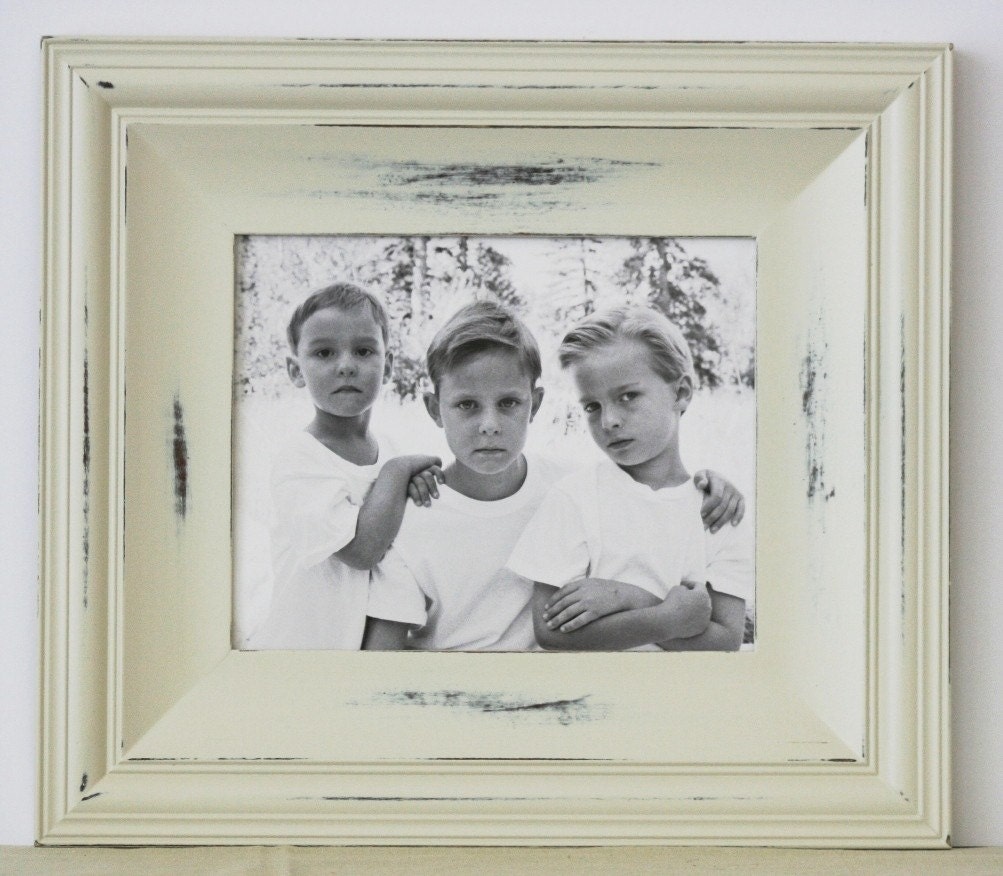 Vintage White Frames