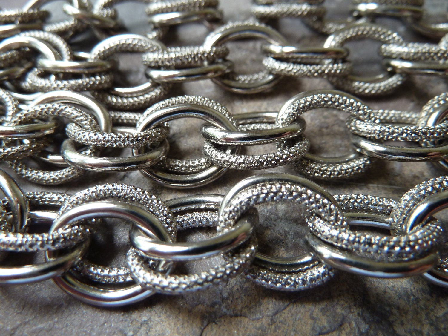 Silver Double Circle Chain - 14x10mm - Textured & Smooth Oval Closed Links - Bright Silvertone Metal - 2 Feet 4 Inches