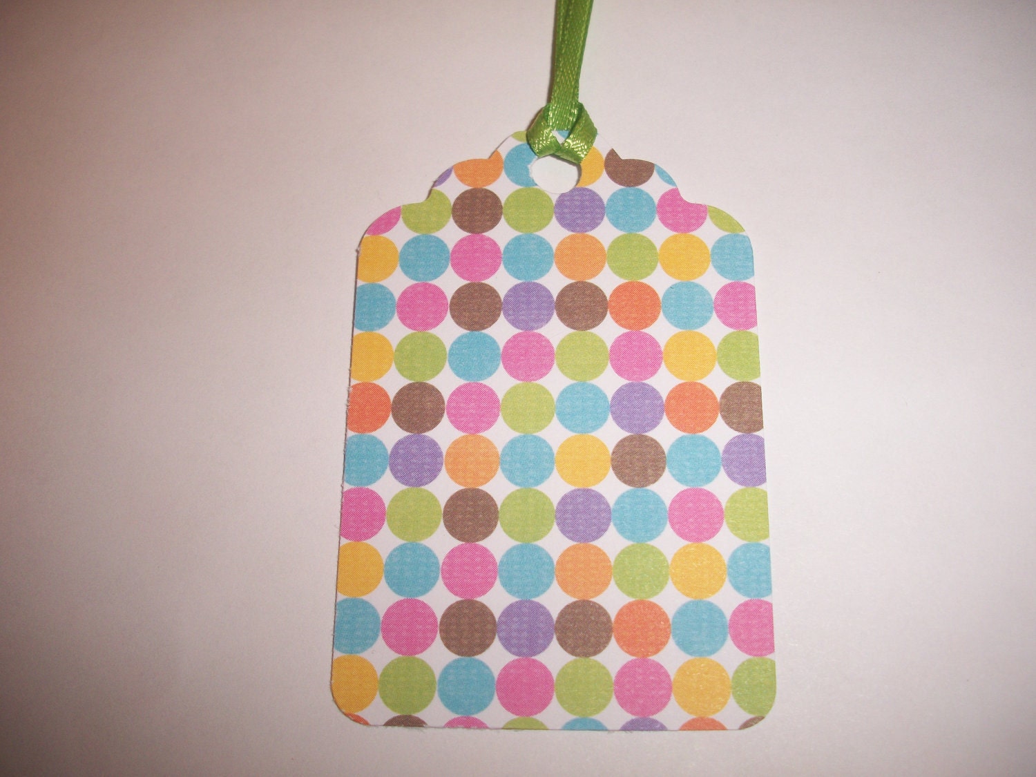 Multi-Color Circle Gift Hang Tags - Set of 8