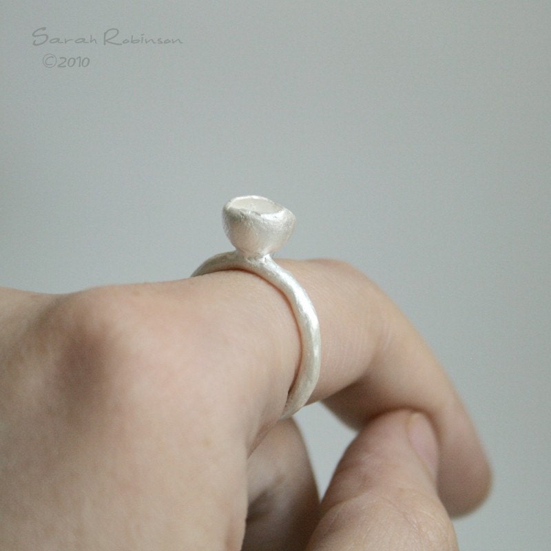 T12 White Organic Ring