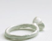T15 Organic Tulip Ring