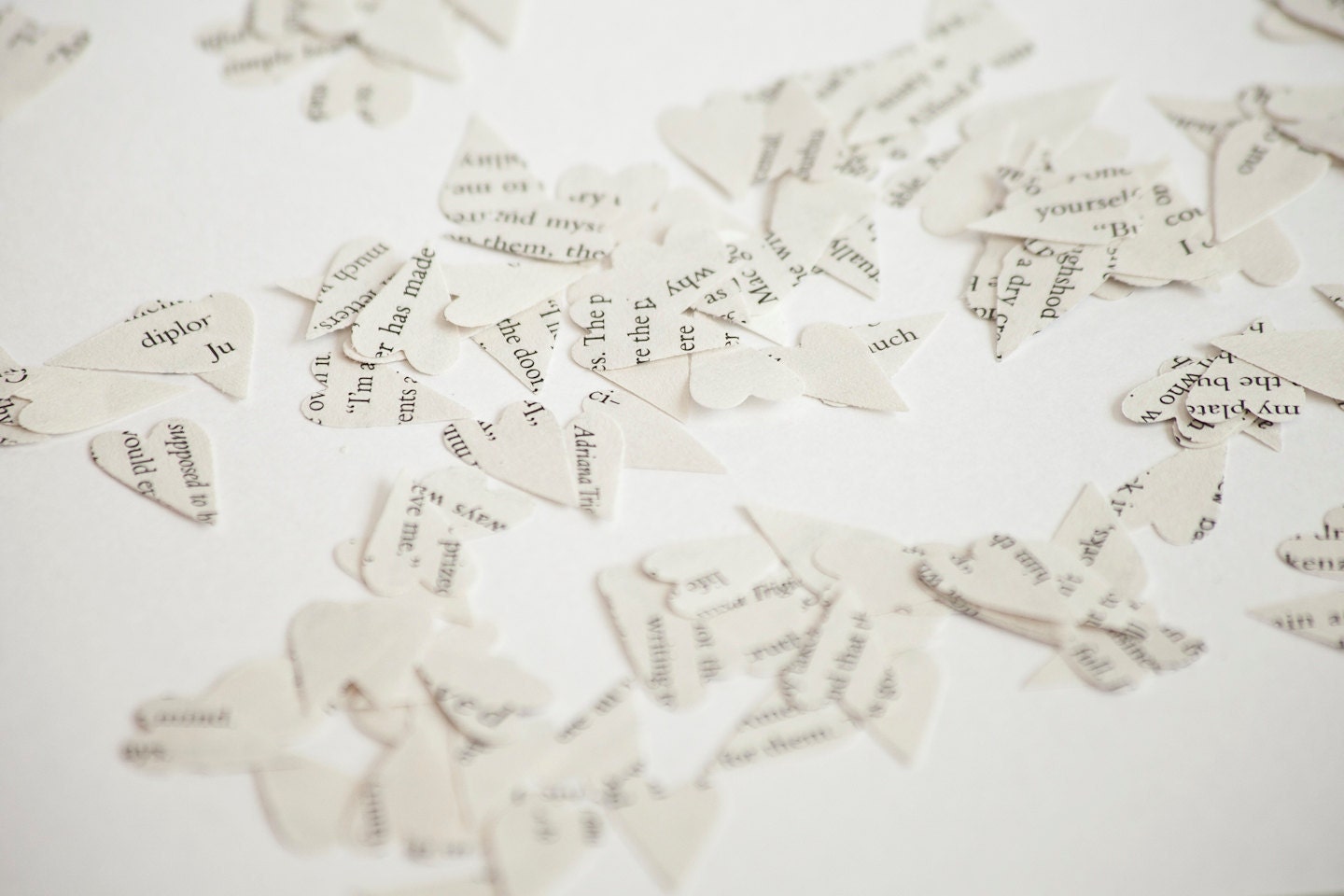 Vintage Wedding - Vintage Heart Confetti