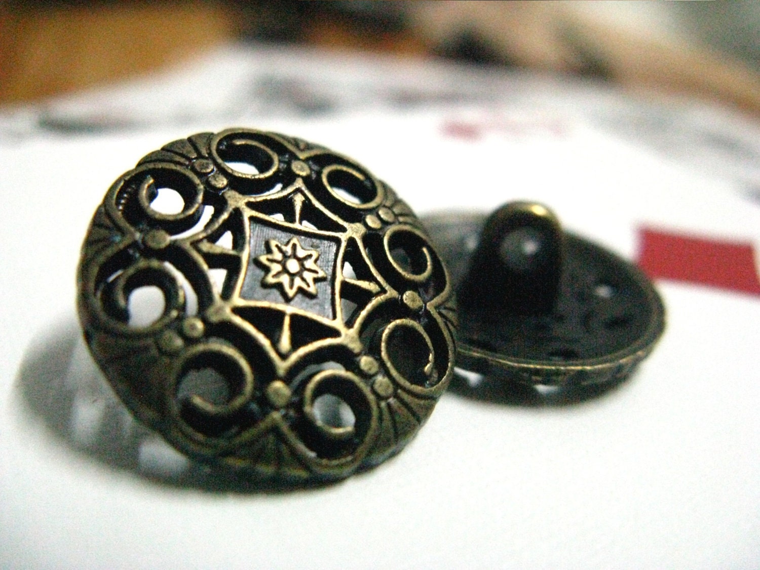 Metal Buttons - Funky Lovely Garden Grille Style Set 10 PIERCED Vintage Style Helix and Flower Copper Metal Buttons.0.71 inch